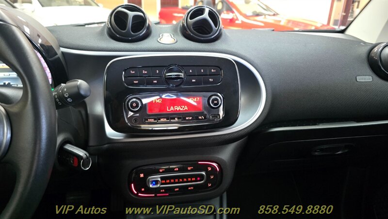 2018 Smart fortwo electric drive passion - Photo 15 - San Diego, CA 92126