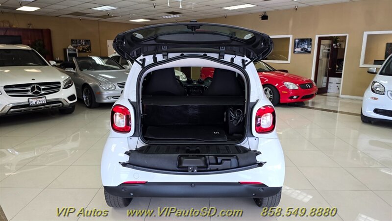 2018 Smart fortwo electric drive passion - Photo 10 - San Diego, CA 92126