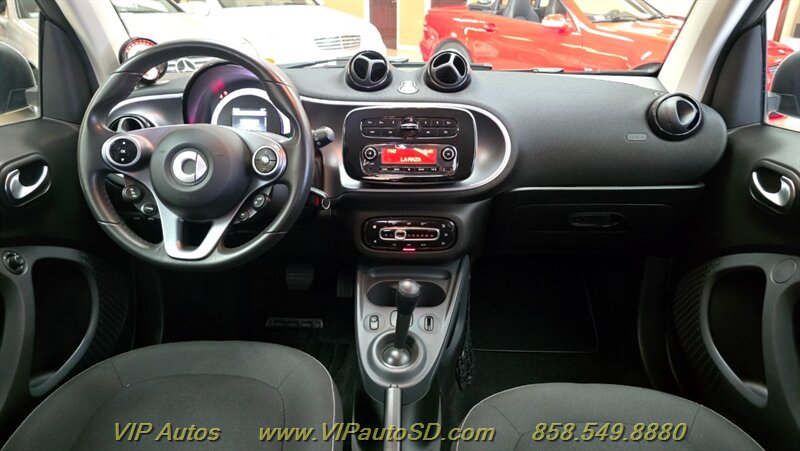 2018 Smart fortwo electric drive passion - Photo 14 - San Diego, CA 92126