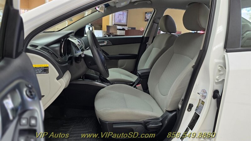 2013 Kia Forte EX - Photo 15 - San Diego, CA 92126