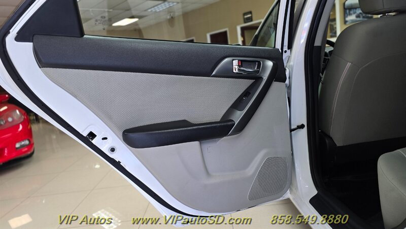 2013 Kia Forte EX - Photo 13 - San Diego, CA 92126