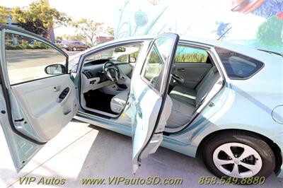 2014 Toyota Prius Four   - Photo 6 - San Diego, CA 92104