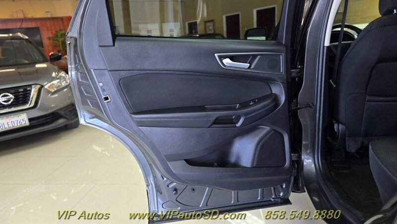 2019 Ford Edge SE - Photo 13 - San Diego, CA 92126