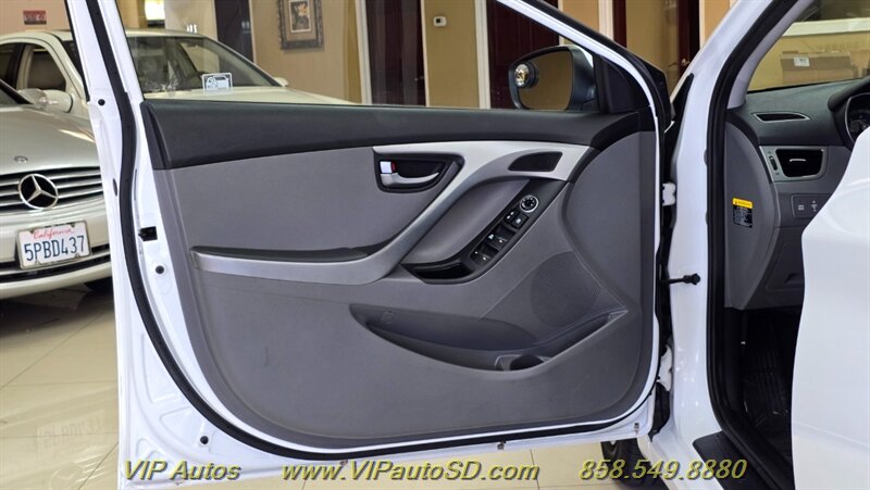 2016 Hyundai ELANTRA SE - Photo 10 - San Diego, CA 92126