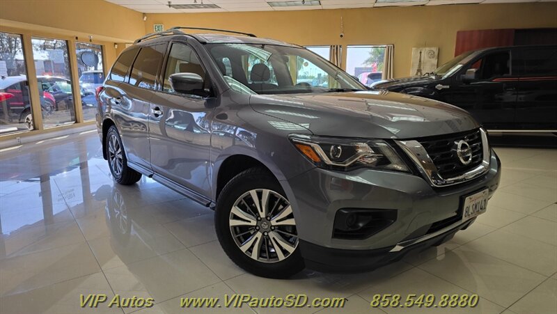 2019 Nissan Pathfinder S   - Photo 1 - San Diego, CA 92126