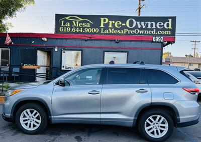 2015 Toyota Highlander LE   - Photo 2 - San Diego, CA 92115