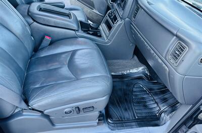 2005 GMC Sierra 1500 SLT   - Photo 11 - San Diego, CA 92115