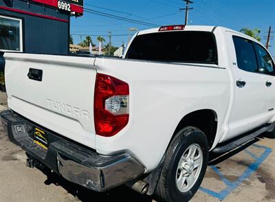 2018 Toyota Tundra SR5   - Photo 6 - San Diego, CA 92115