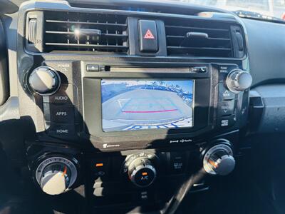 2018 Toyota 4Runner TRD Off-Road  4x4 - Photo 13 - San Diego, CA 92115