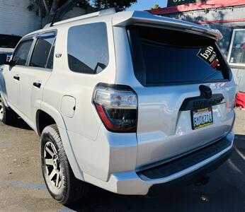 2018 Toyota 4Runner TRD Off-Road  4x4 - Photo 3 - San Diego, CA 92115