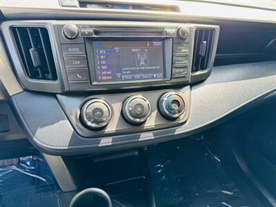2015 Toyota RAV4 LE   - Photo 13 - San Diego, CA 92115
