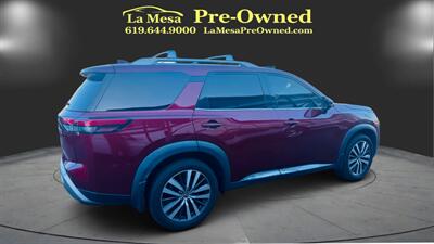 2022 Nissan Pathfinder Platinum   - Photo 5 - San Diego, CA 92115