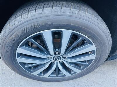 2022 Nissan Pathfinder Platinum   - Photo 18 - San Diego, CA 92115