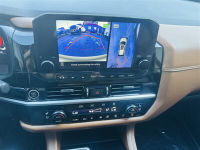 2022 Nissan Pathfinder Platinum   - Photo 23 - San Diego, CA 92115
