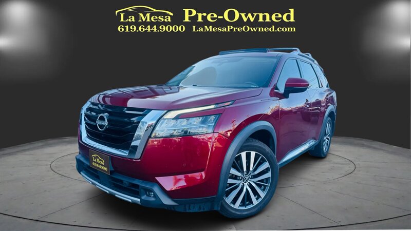 2022 Nissan Pathfinder Platinum   - Photo 1 - San Diego, CA 92115