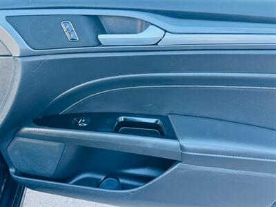 2014 Ford Fusion Hybrid Titanium - Photo 11 - San Diego, CA 92115