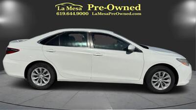 2017 Toyota Camry LE   - Photo 5 - San Diego, CA 92115