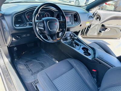 2017 Dodge Challenger SXT Plus   - Photo 9 - San Diego, CA 92115