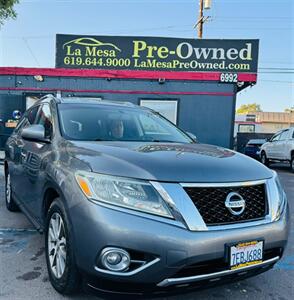 2015 Nissan Pathfinder SV   - Photo 4 - San Diego, CA 92115