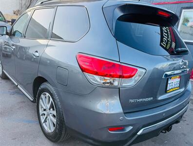 2015 Nissan Pathfinder SV   - Photo 3 - San Diego, CA 92115
