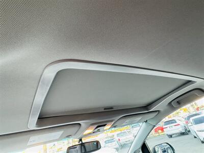 2016 Toyota Sienna SE Premium 8-Passeng - Photo 17 - San Diego, CA 92115