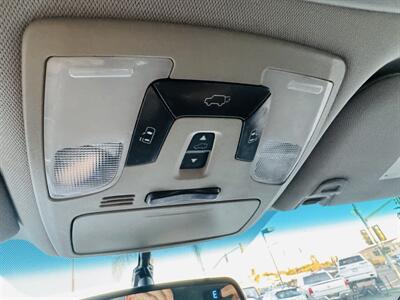 2016 Toyota Sienna SE Premium 8-Passeng - Photo 18 - San Diego, CA 92115