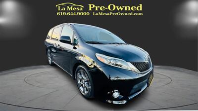 2016 Toyota Sienna SE Premium 8-Passeng - Photo 4 - San Diego, CA 92115