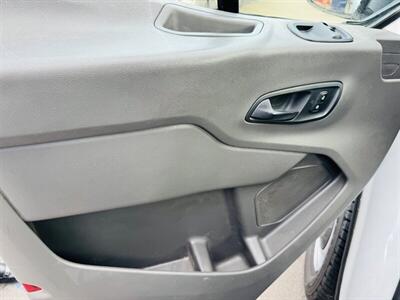 2020 Ford Transit 250  One Owner - Photo 4 - San Diego, CA 92115