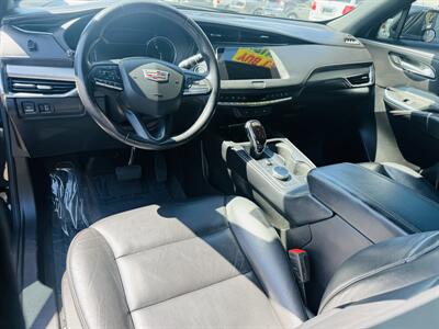 2023 Cadillac XT4 Premium Luxury   - Photo 12 - San Diego, CA 92115