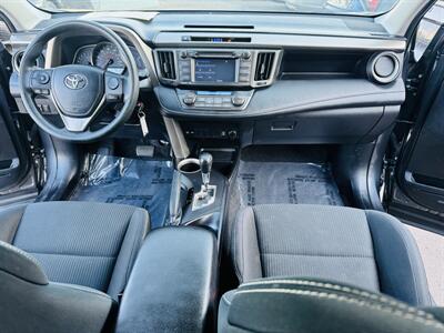 2015 Toyota RAV4 XLE   - Photo 11 - San Diego, CA 92115