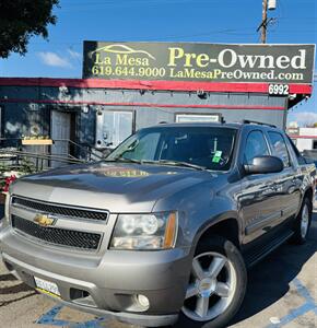 2007 Chevrolet Avalanche LTZ 1500   - Photo 1 - San Diego, CA 92115