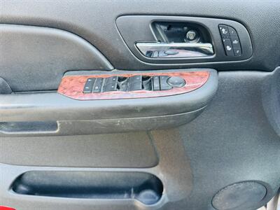 2007 Chevrolet Avalanche LTZ 1500   - Photo 7 - San Diego, CA 92115