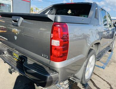 2007 Chevrolet Avalanche LTZ 1500   - Photo 6 - San Diego, CA 92115