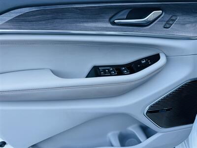2021 Jeep Grand Cherokee L Overland   - Photo 7 - San Diego, CA 92115