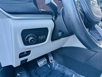2021 Jeep Grand Cherokee L Overland   - Photo 8 - San Diego, CA 92115