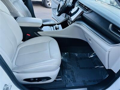 2021 Jeep Grand Cherokee L Overland   - Photo 10 - San Diego, CA 92115
