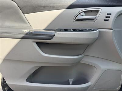 2012 Honda Odyssey Touring Elite  Elite - Photo 7 - San Diego, CA 92115