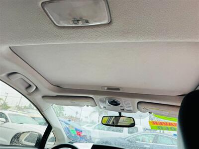 2012 Toyota Prius Four   - Photo 16 - San Diego, CA 92115