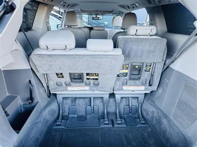 2015 Toyota Sienna XLE 8-Passenger - Photo 22 - San Diego, CA 92115