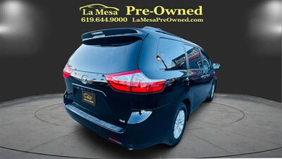 2015 Toyota Sienna XLE 8-Passenger - Photo 6 - San Diego, CA 92115