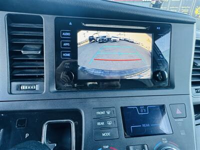 2015 Toyota Sienna XLE 8-Passenger - Photo 16 - San Diego, CA 92115
