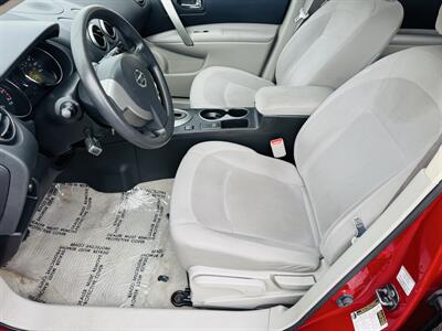 2015 Nissan Rogue Select S   - Photo 9 - San Diego, CA 92115