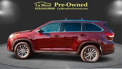 2019 Toyota Highlander XLE - Photo 2 - San Diego, CA 92115