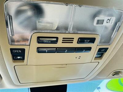 2019 Toyota Highlander XLE   - Photo 17 - San Diego, CA 92115