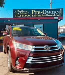 2019 Toyota Highlander XLE   - Photo 4 - San Diego, CA 92115