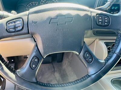 2005 Chevrolet Suburban 1500 LT   - Photo 10 - San Diego, CA 92115