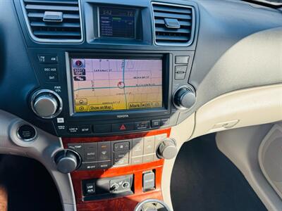 2012 Toyota Highlander Limited   - Photo 8 - San Diego, CA 92115