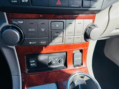 2012 Toyota Highlander Limited   - Photo 9 - San Diego, CA 92115