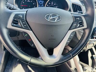 2016 Hyundai VELOSTER   - Photo 9 - San Diego, CA 92115