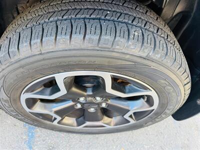 2013 Subaru XV Crosstrek 2.0i Limited   - Photo 17 - San Diego, CA 92115